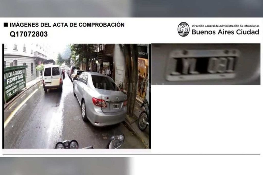 ELLITORAL_258851 |  NA El Toyota Corolla en que se mueve Cristina Kirchner fue multado por estar mal estacionado en Marcelo Torcuato de Alvear al 2.300, en el barrio porteño de Recoleta.