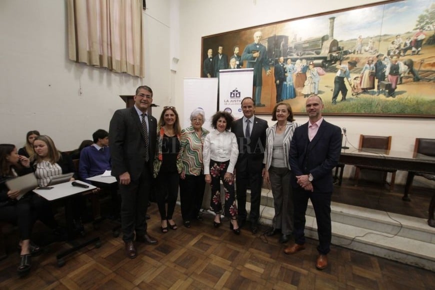 ELLITORAL_266766 |  Mauricio Garín Las autoridades al inicio de la jornada.