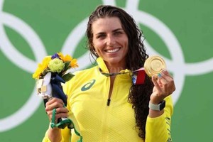 ELLITORAL_393635 |  Gentileza La australiana de 27 años reparó su kayak de una forma casera y logró subirse al podio