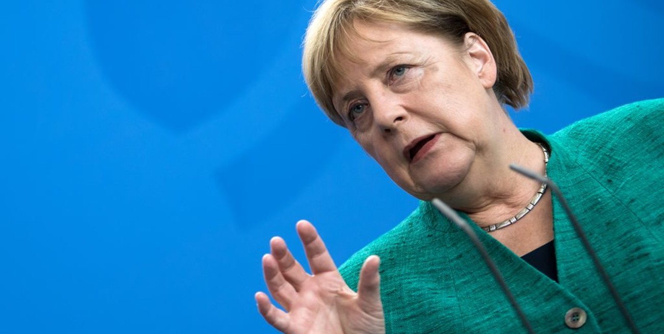 Merkel comienza gira en África con el objetivo de frenar la migración 