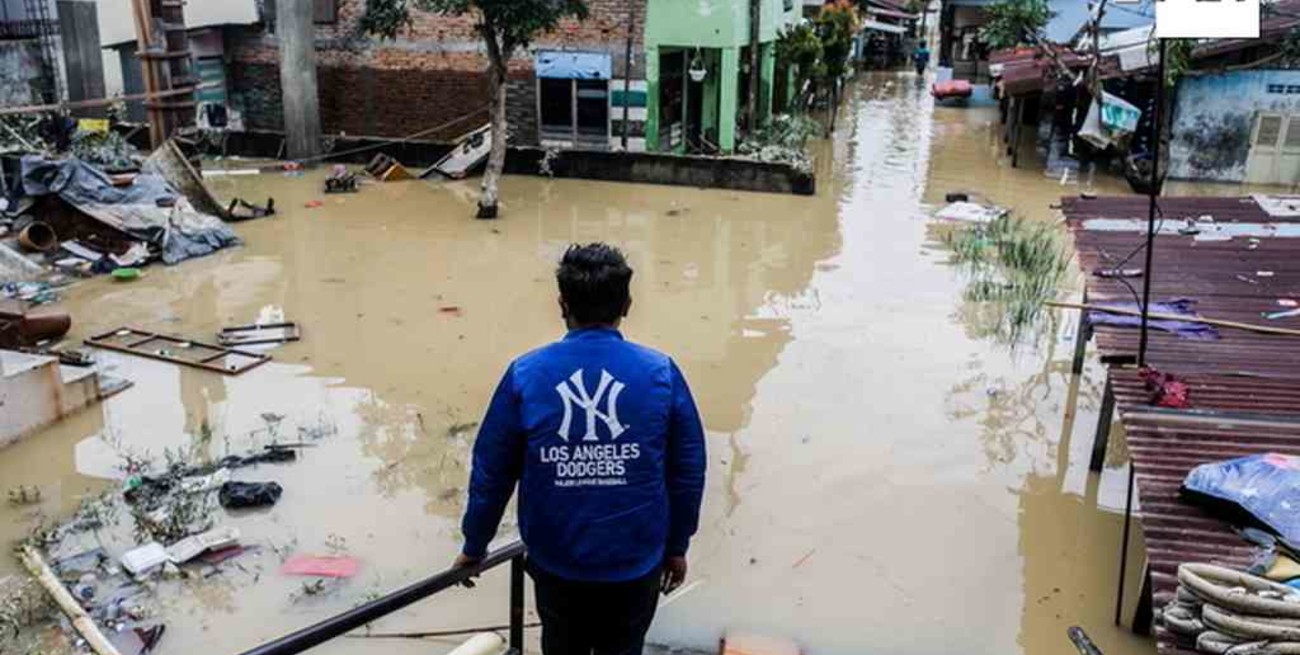 Las inundaciones en Indonesia dejaron 5 muertos y 12.700 personas afectadas