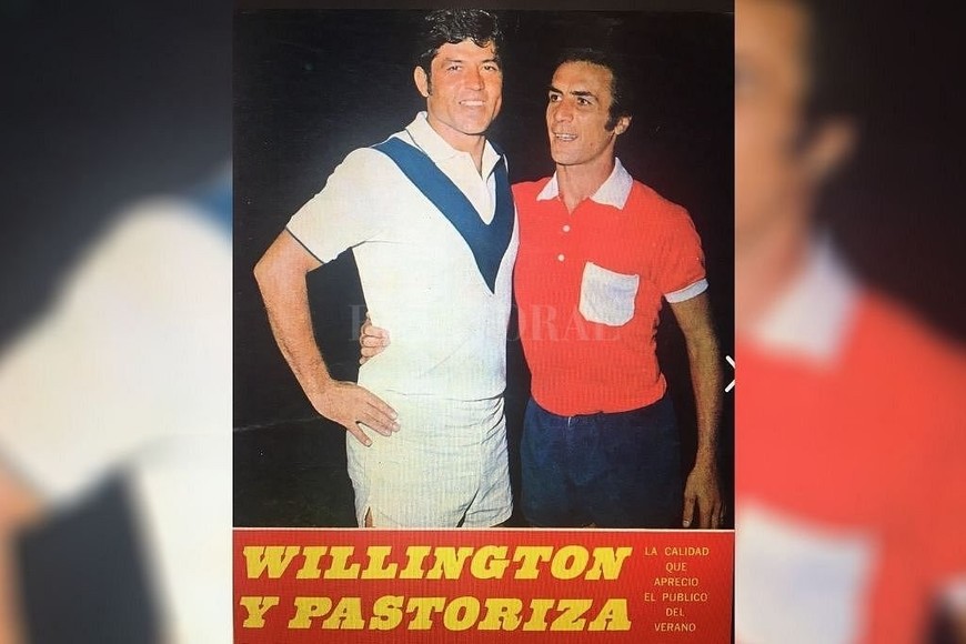 ELLITORAL_323789 |  Gentileza El Gráfico Una foto cargada de talento y personalidad: Willington y el inolvidable Pato Pastoriza.