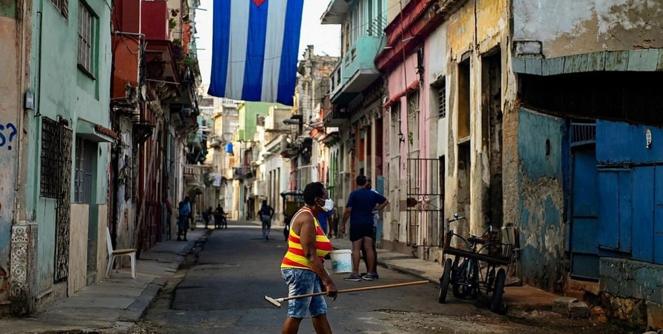 La Fiscalía General de Cuba lanzó una advertencia a quienes insisten con marchar el 15 de noviembre