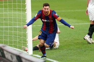 ELLITORAL_392071 |  Gentileza Messi muy cerca de seguir en Barcelona.