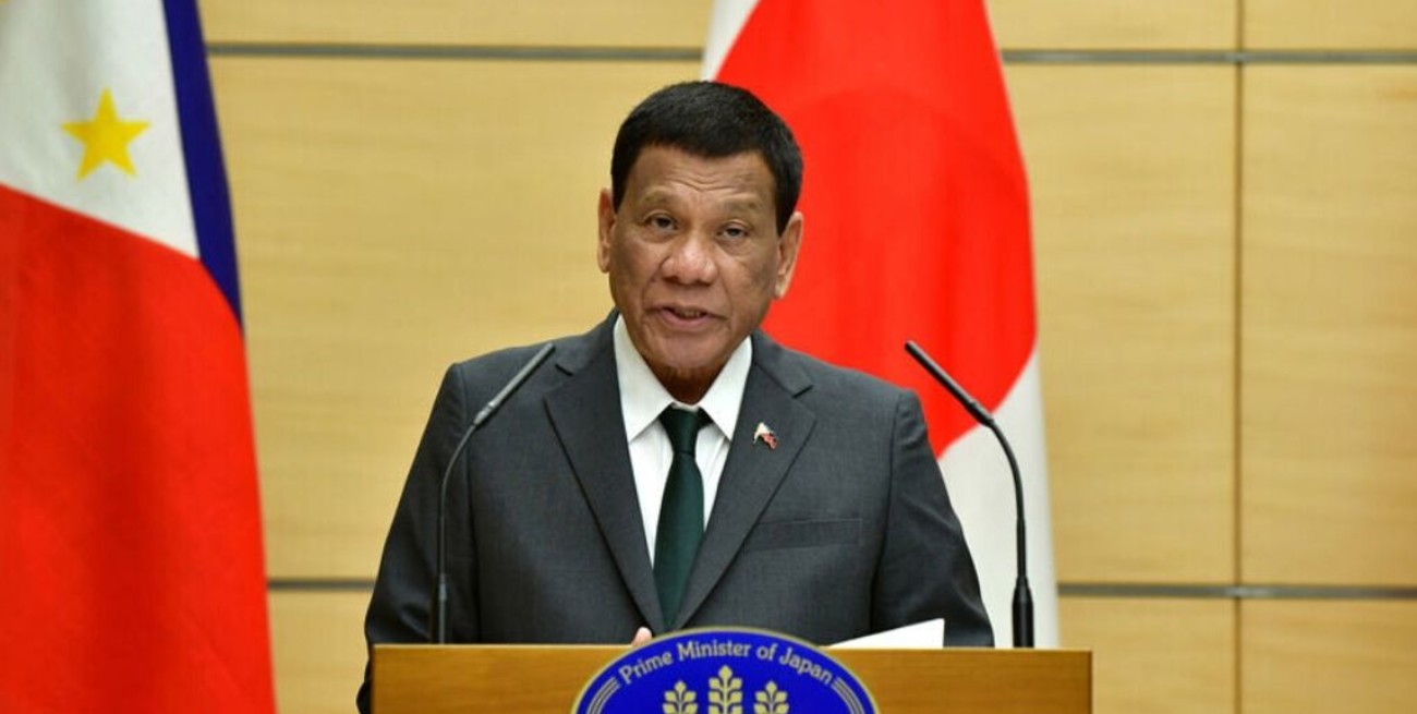 La popularidad del polémico presidente filipino alcanzó el récord del 82%