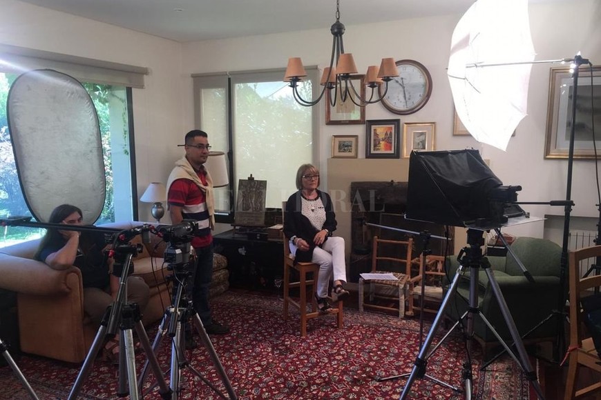 ELLITORAL_242119 | Guillermo Di Salvatore. LUZ, CÁMARA, ACCIÓN. Mujeres de la Asociación de Cultura Inglesa de Santa Fe son las protagonistas de los videos de la fundación estadounidense que busca concientizar en diferentes temas de salud femenina.