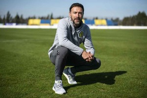 ELLITORAL_364174 |  Gentileza En Arroyo Seco. El  Kily  González brindó una conferencia de prensa en el predio de Rosario Central durante la cual habló de Colón, el rival de este domingo en el Centenario.