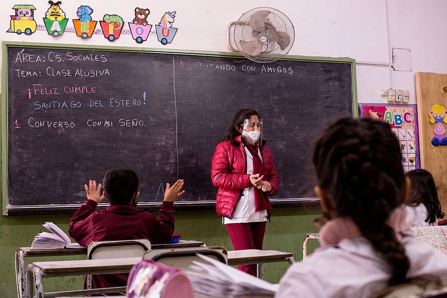 ELLITORAL_394424 |  Eduardo Emilio Rapetti Salik Alumnos y alumnas de Santiago del Estero volvieron a las aulas con una presencialidad cuidada.