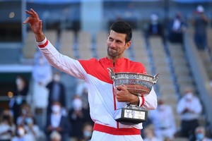 Roland Garros Con esta consagración,  Nole  quedó a solo uno del récord de 20 títulos que comparten el suizo Roger Federer y Nadal.