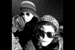 ELLITORAL_394282 |  Gentileza de los artistas El dúo integrado por Francisco Chiarelli y Paula Bergesio presentará canciones propias, versiones de The Velvet Underground, Jane?s Addiction  y hasta una ranchera .