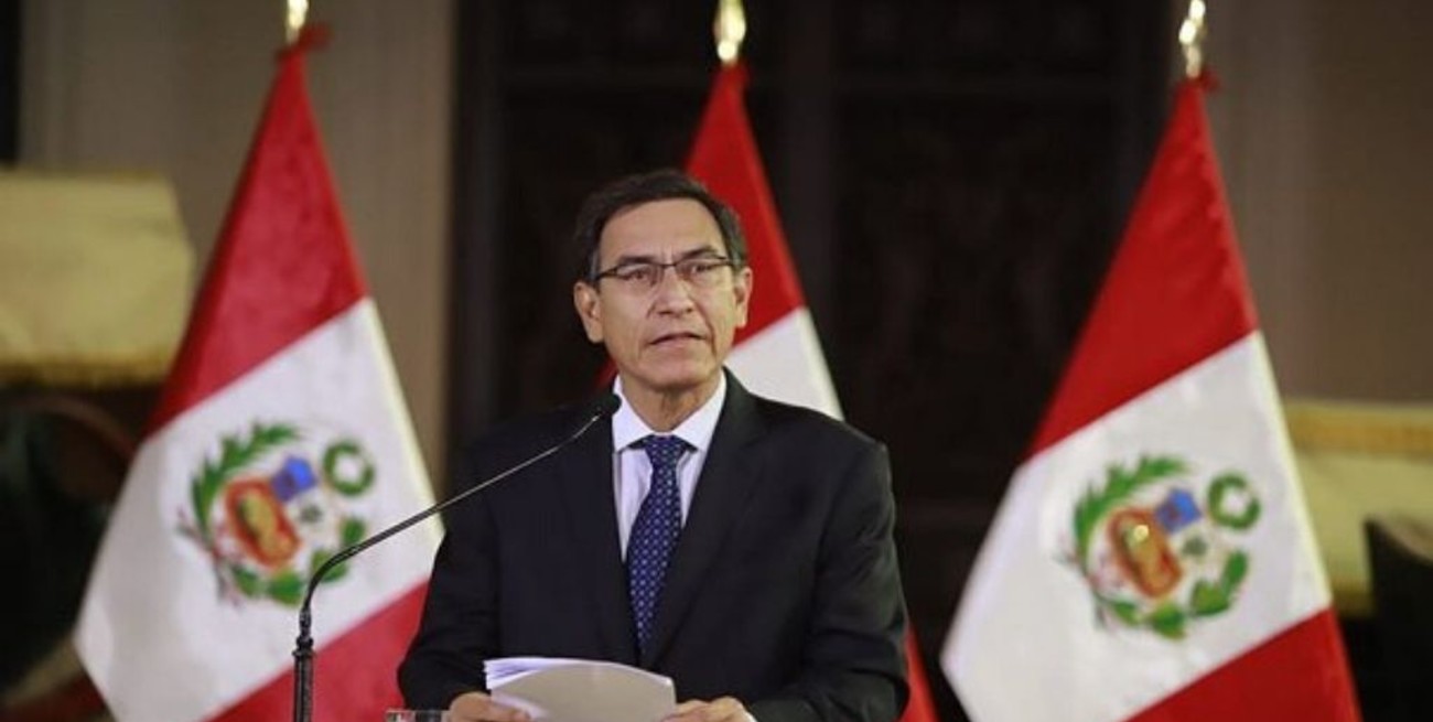 Perú: la Fiscalía investigará por corrupción al presidente Vizcarra cuando deje el cargo en 2021