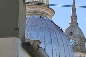 ELLITORAL_373335 |  Gentileza Chapa floja y desprendida de la cúpula del templo de la Inmaculada Concepción de Santo Tomé.