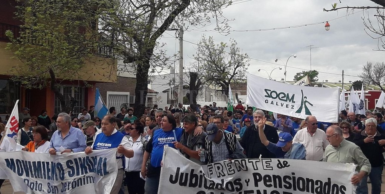 En Gálvez se dijo "basta a las políticas neoliberales"