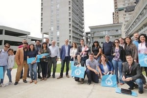 ELLITORAL_231071 |  Gentileza Felices. Las familias recibieron la documentación y pudieron conocer sus viviendas.