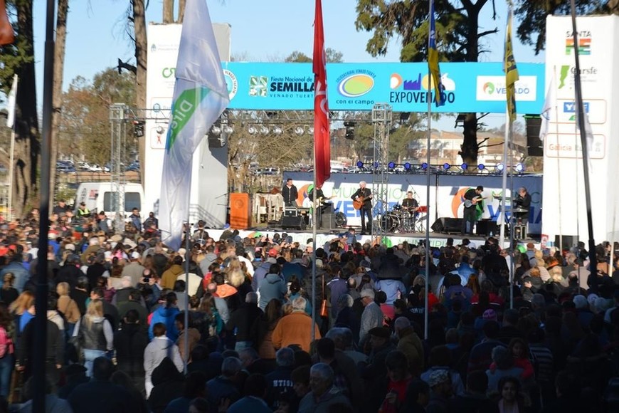 ELLITORAL_220683 |  Gentileza