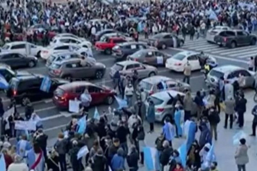 ELLITORAL_312755 |  Captura de pantalla Obelisco 09/07/2020