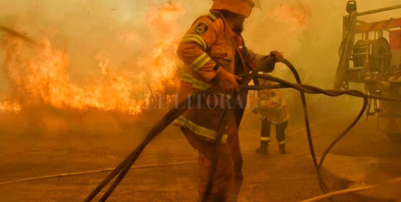 Australia: miles de personas dejaron sus hogares para huir de los incendios forestales