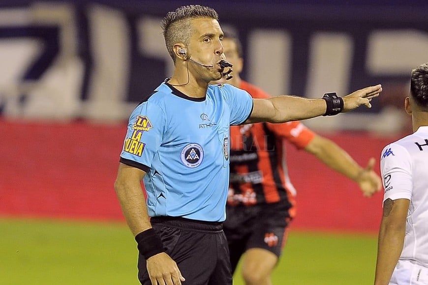 ELLITORAL_391505 |  Archivo El Litoral Hernán Mastrángelo dirigirá a los dos equipos de Santa Fe.