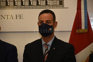 Manuel Fabatía Sukerman el encargado de responder ante Diputados por la campaña de vacunación.