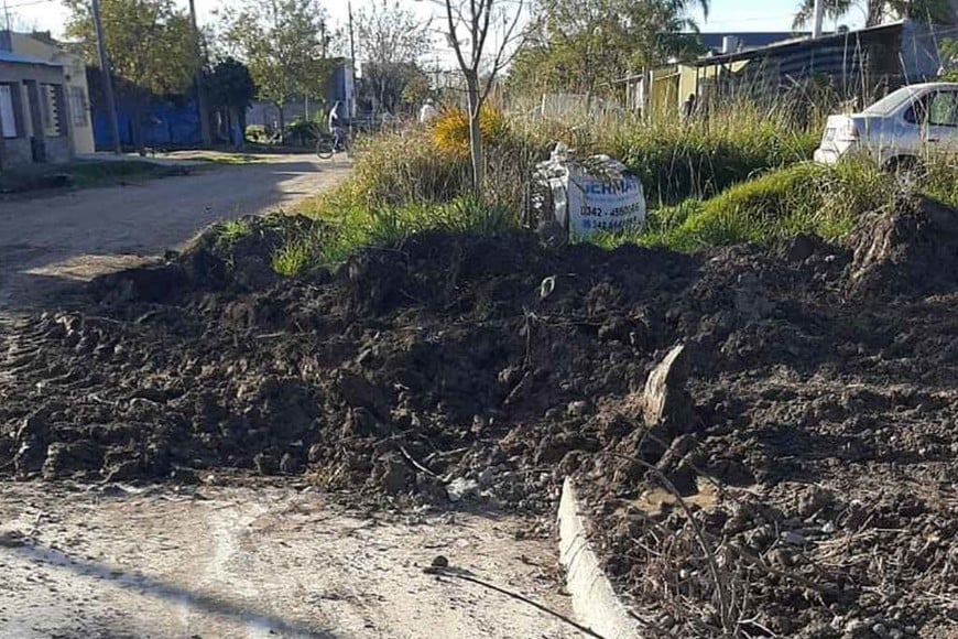 ELLITORAL_381571 |  Gentileza Los trabajos sin terminar complican el funcionamiento de los desagües y los días de lluvias, los vecinos se inundan.
