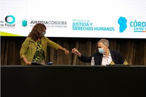 ELLITORAL_361465 |  Gentileza