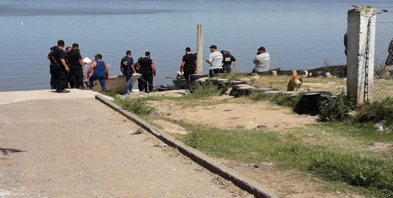 Hallaron un cadáver envuelto en arpillera en aguas del Río Coronda