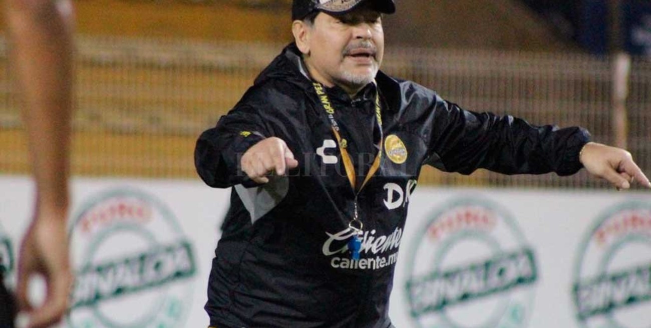Suspendieron a Maradona: no podrá dirigir a Dorados ante Mineros 