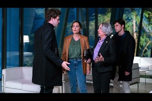 Atreseries La serie que relata el encuentro entre dos parejas cuyo vínculo dispara un amor prohibido, se verá desde este lunes por la señal digital Atreseries y completa desde el martes en Cablevisión Flow.