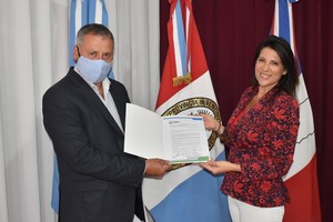 Mirador Provincial Betiana Bradas, artista distinguida por la Comuna de Chovet, con trabajos de reconocimiento nacional e internacional