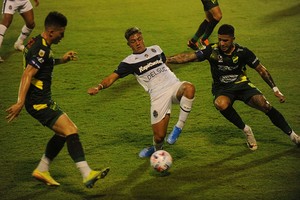 ELLITORAL_361095 |  Eva Cabrera Telam, La Plata, 07 de marzo de 2021: Escena del encuentro entre Gimnasia y Esgrima La Plata y Defensa y Justicia en el estadio Juan Carmelo Zerillo, por la cuarta fecha de la Zona B de la Copa de la Liga Profesional de Fútbol.
Foto: Eva Cabrera/cf/Telam