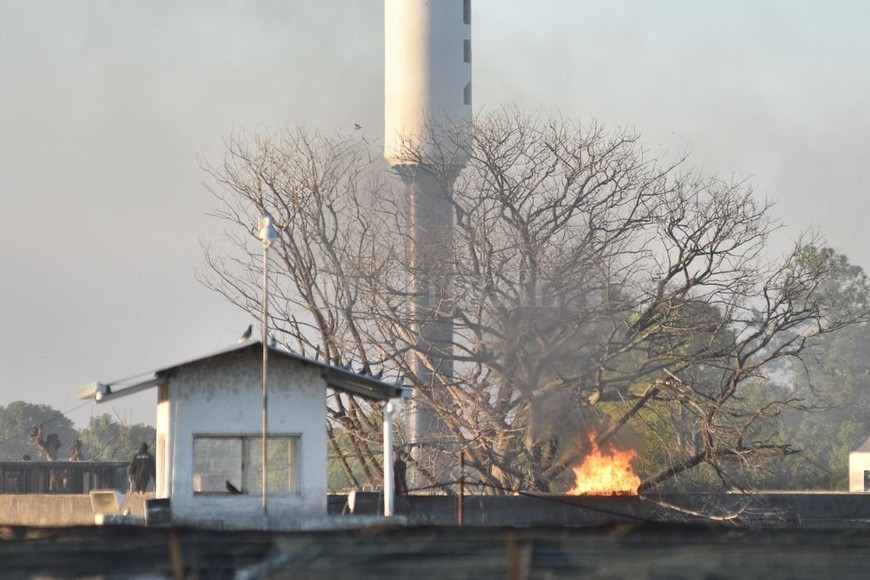 ELLITORAL_292297 |  Pablo Aguirre Tensos momentos se vivieron entre el lunes a la tarde y el martes a la madurgada, tanto en el penal de Las Flores (imagen) como en Coronda.