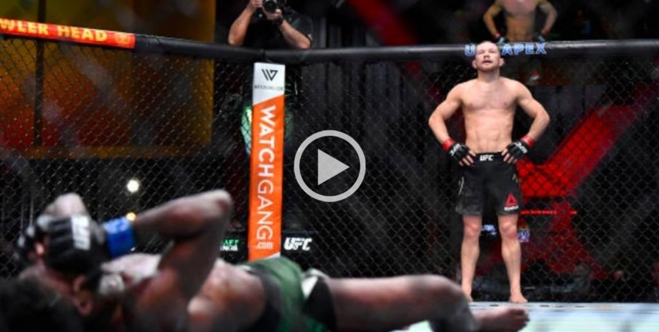 Video: el rodillazo de un luchador por el que fue descalificado y despojado del cinturón de UFC