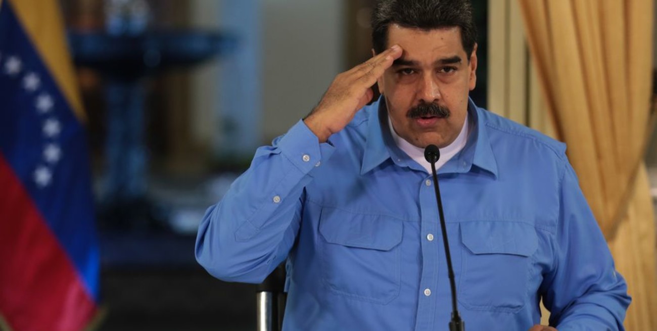 Maduro inicia prueba para llevar gasolina a precios internacionales 