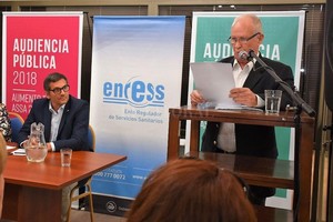 ELLITORAL_231171 |  Defensoría del Pueblo Raúl Lamberto durante su exposición en la audiencia pública desarrollada este jueves en el Enress.
