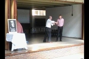 ELLITORAL_396600 |  Gentileza producción Lo que se cifra en el nombre , habla de Jorge Luis Borges, uno de los escritores más importantes de nuestro país.