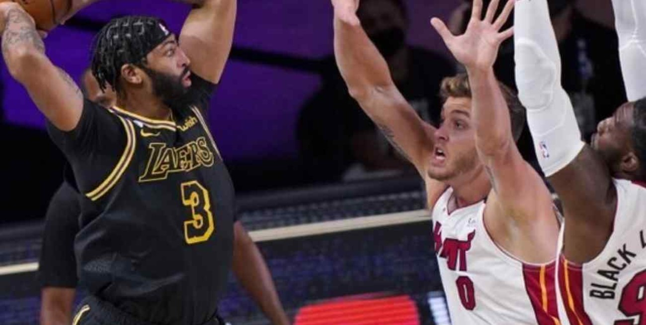 Los Lakers vuelven a ganar a Heat en la segunda final de la NBA   