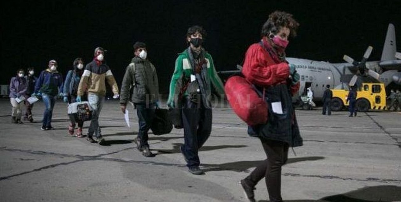 Repatriarán a 2.870 argentinos que continúan varados en el exterior
