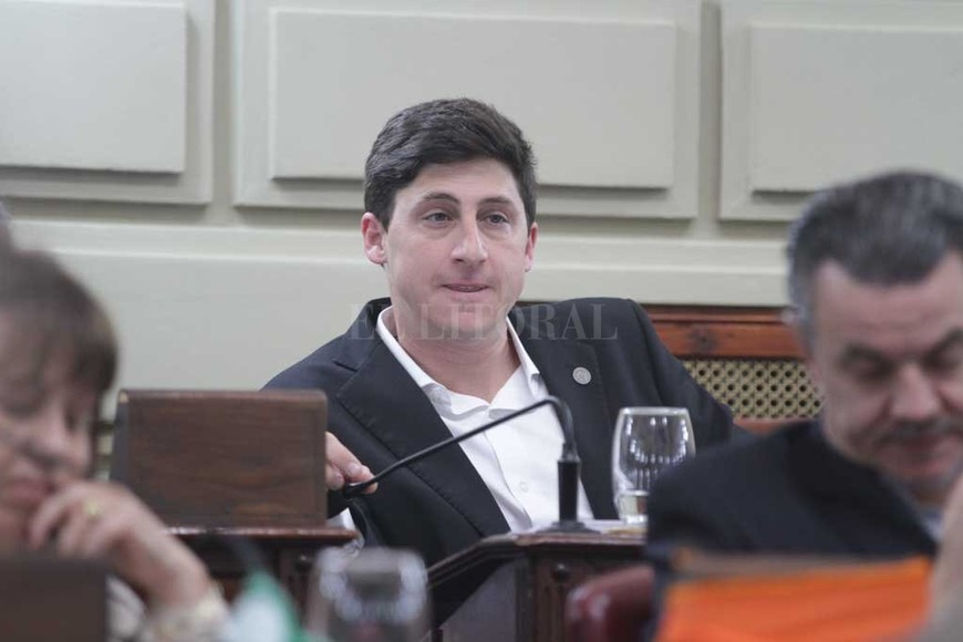 ELLITORAL_225389 |  El Litoral Garibaldi destacó lo actuado durante dos años y medio de tarea parlamentaria para llegar a un proyecto con fuerte respaldo.