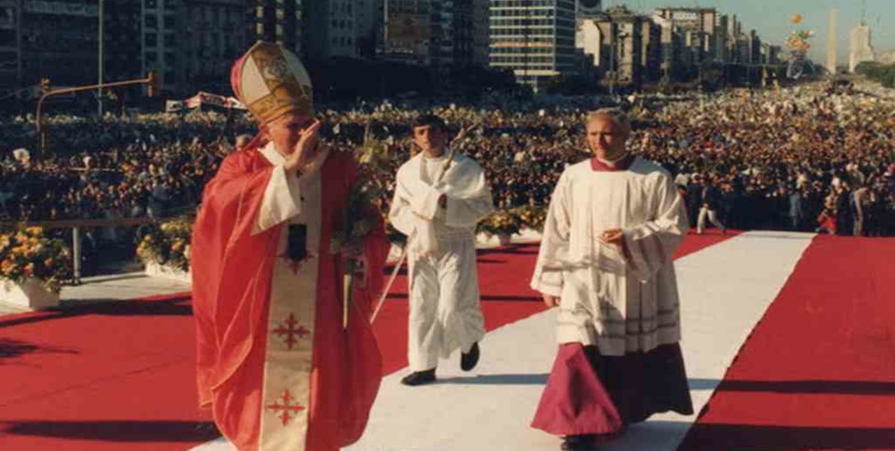 Hace 34 años el Papa Juan Pablo II visitaba la Argentina