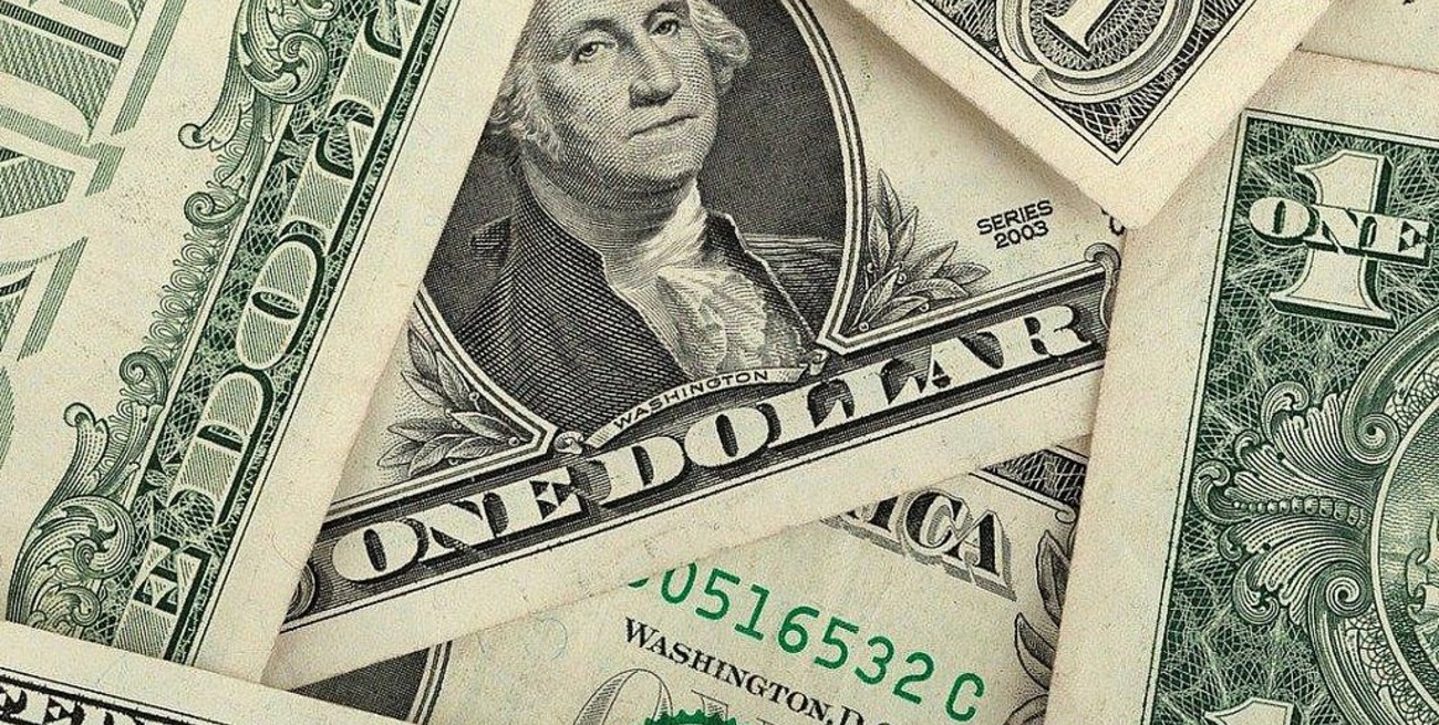 El dólar blue, sin freno: saltó $ 3 y llegó a los $ 161