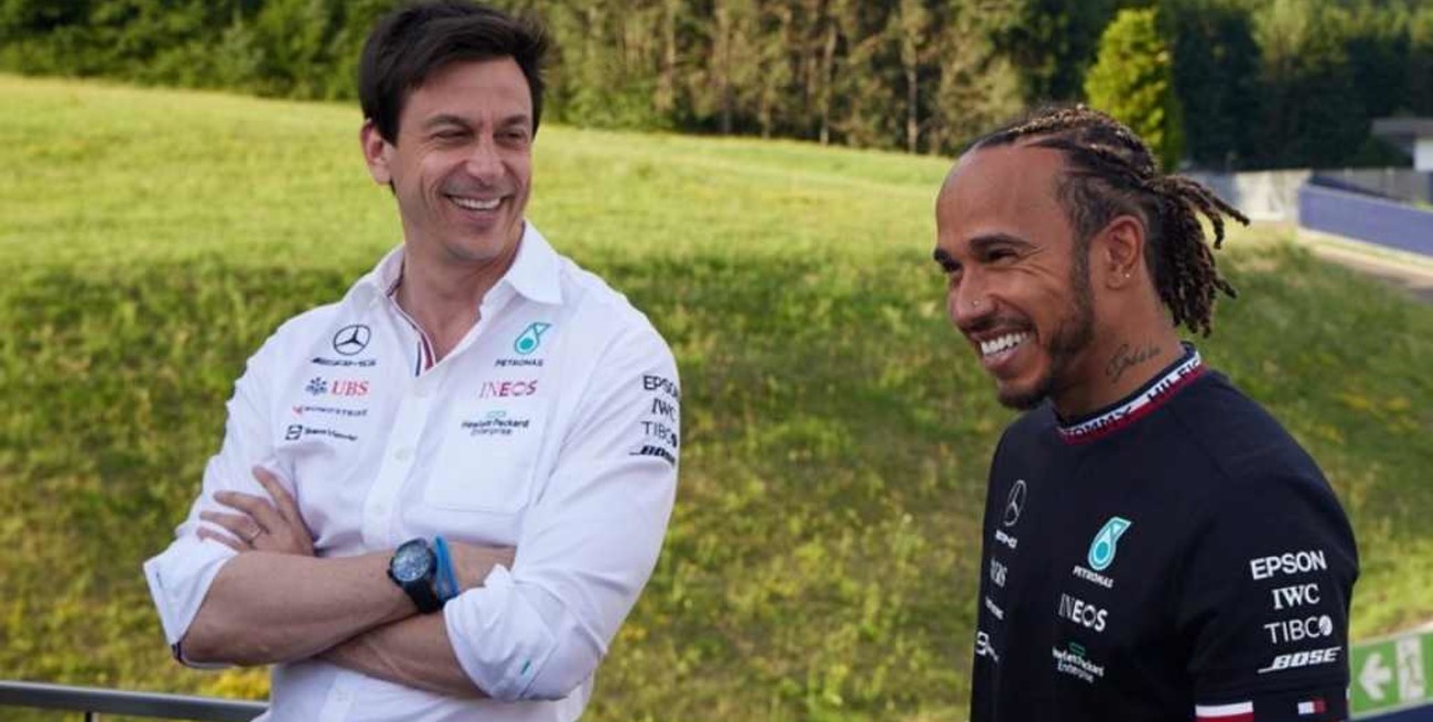 Hamilton extiende su contrato con Mercedes hasta 2023