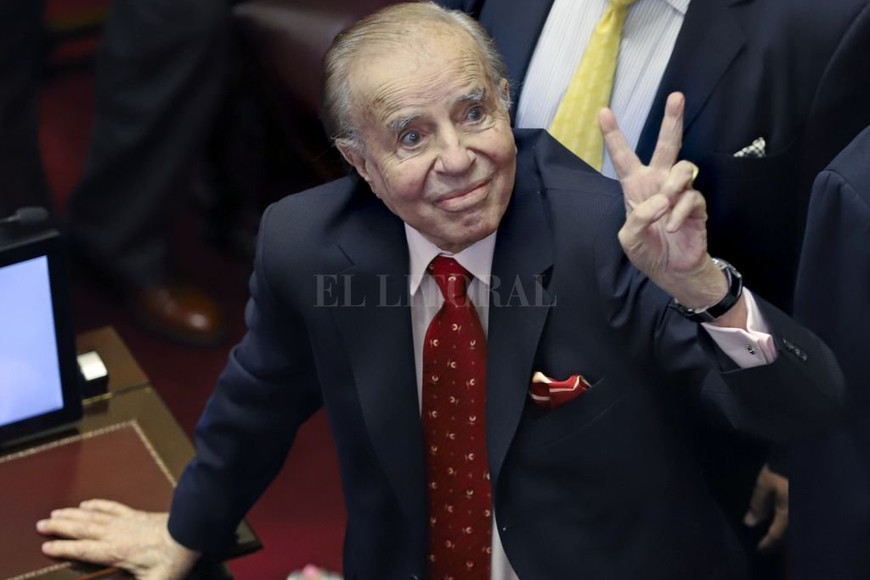 ELLITORAL_224748 |  Archivo El Litoral Carlos Menem. El ex presidente Carlos Menem expresó su apoyo al jefe del bloque de senadores peronistas, Miguel Angel Pichetto, como eventual candidato presidencial de su partido en las elecciones de 2019. Dijo que no votaría a Marcelo Tinelli para presidente de la Nación, aunque avaló la participación del conductor y productor de televisión en política.  Creo que el peronismo se va a unir. Siempre el peronismo tuvo problemas pero cuando llega el momento de las elecciones nos unimos todos , apuntó.