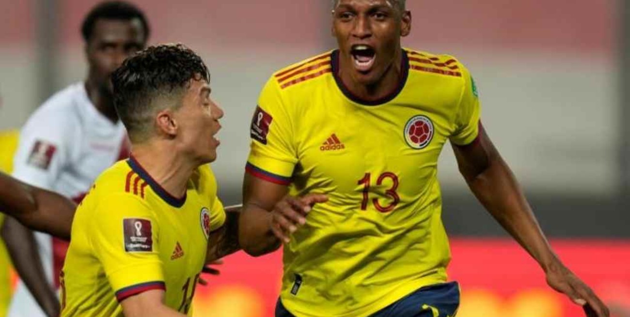 Colombia goleó a Perú en Lima y extendió el mal momento de Gareca 