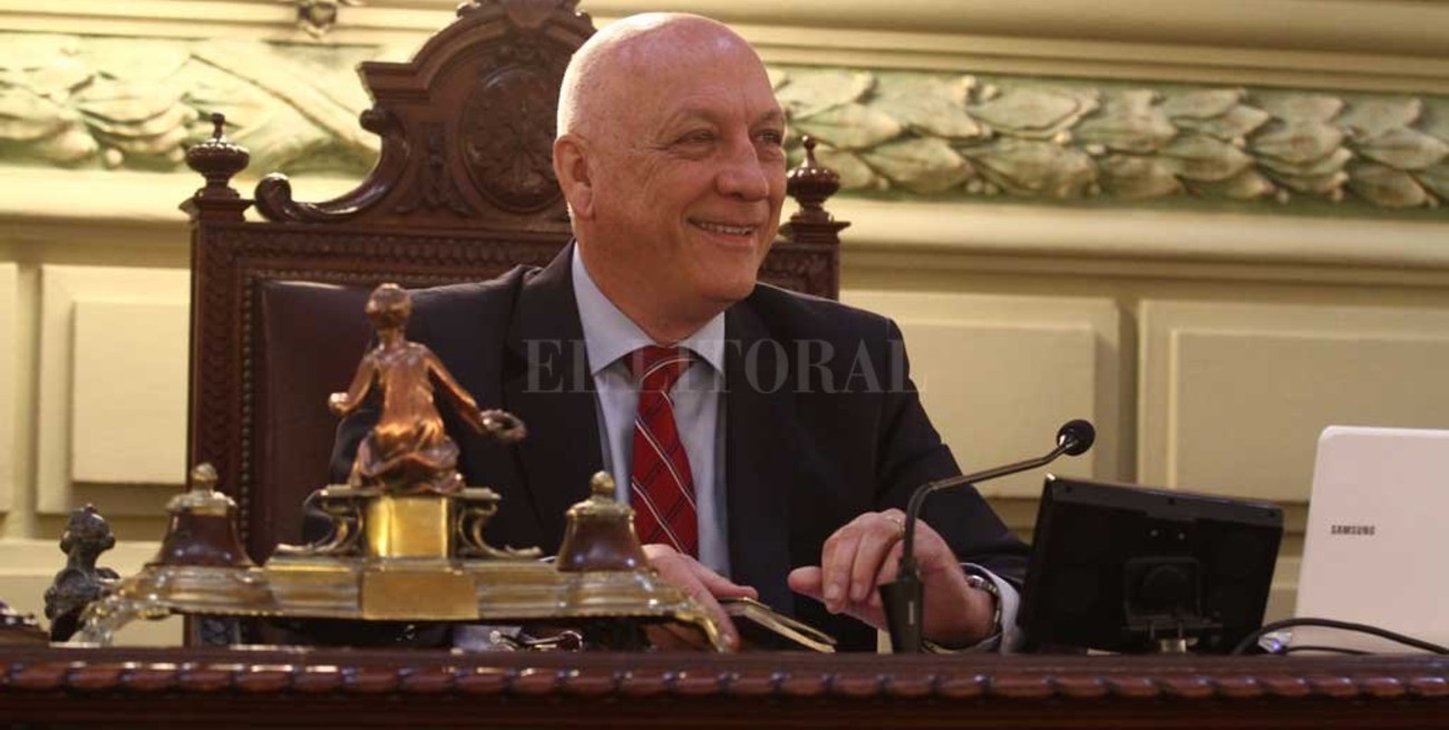 Antonio Bonfatti confirmó que será candidato a gobernador en 2019 