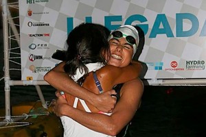 ELLITORAL_367619 |  Gentileza Daira Eluney Marín fue recibida por su madre en la meta.