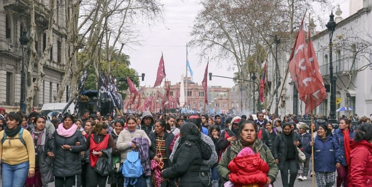The New York Times: ¿Quién tiene la culpa de la crisis económica en Argentina?