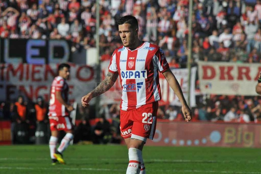 ELLITORAL_222710 | Mauricio Garín Uno que volverá. Si bien no está seguro todavía, se puede gastar a cuenta que Franco Troyanski volverá al equipo titular en reemplazo de Federico Andrada.