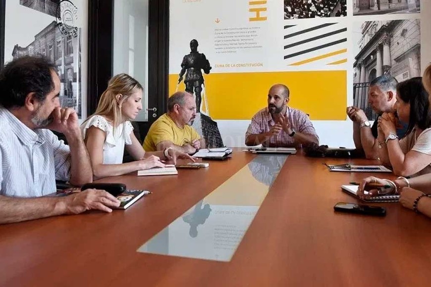 ELLITORAL_279329 |  Gentileza