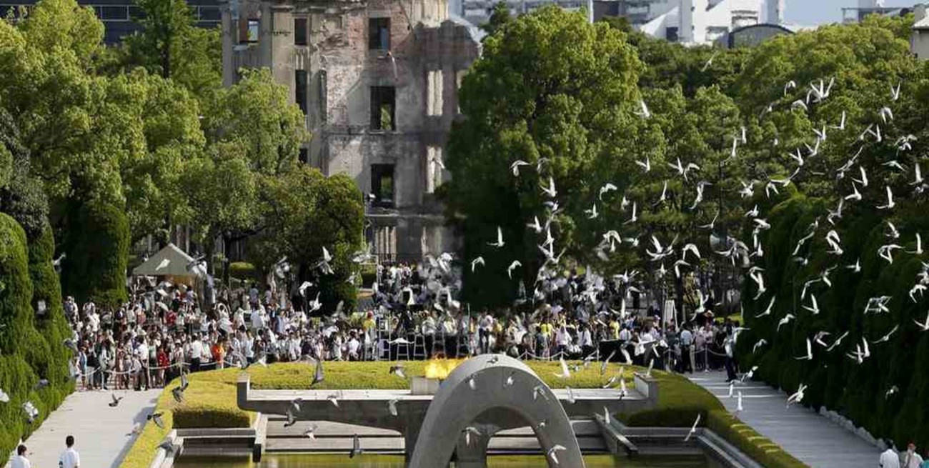 Japón recuerda a sus víctimas al cumplirse 75 años del bombardeo a Hiroshima y Nagasak
