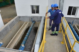 Flavio Raina Capacidad. Desde Assa suministran a la Cooperativa unos 850 mil litros diarios de agua potable.